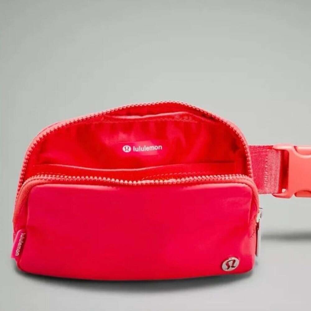 Lululemon Everywhere Belt Bag 1L Pale Raspberry - Picture 14 of 15